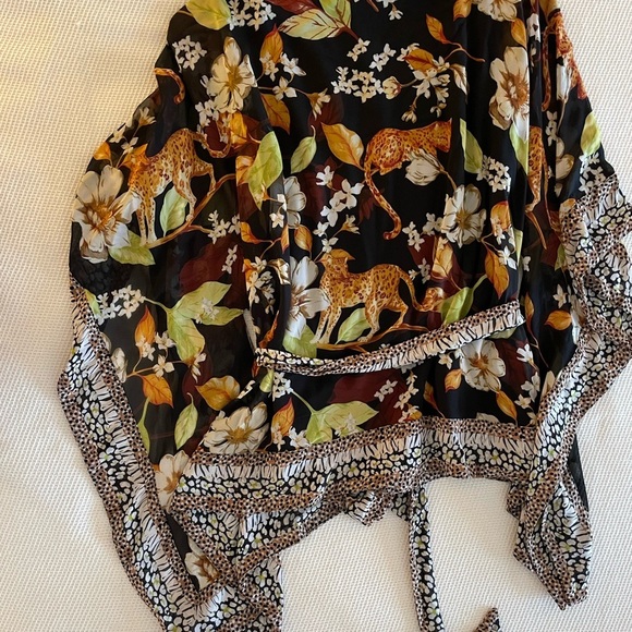 JM Collection Leopard Print Top - Picture 4 of 8